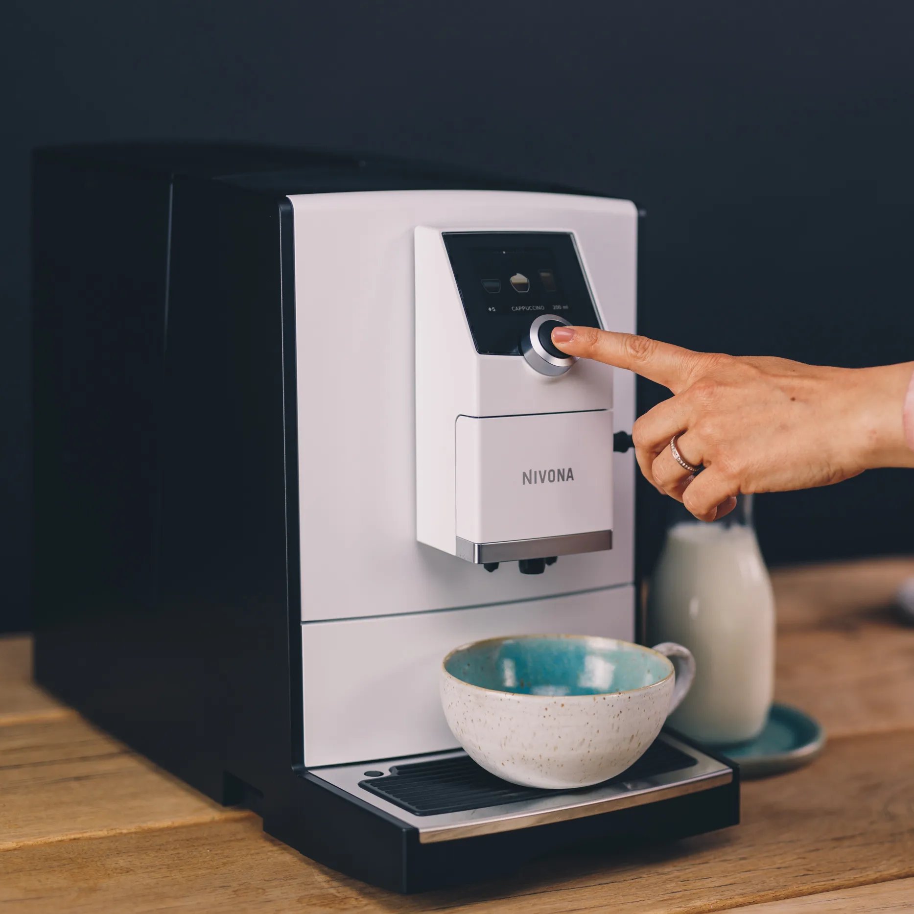 resource.series7.gallery.items.item1b.imageAlt