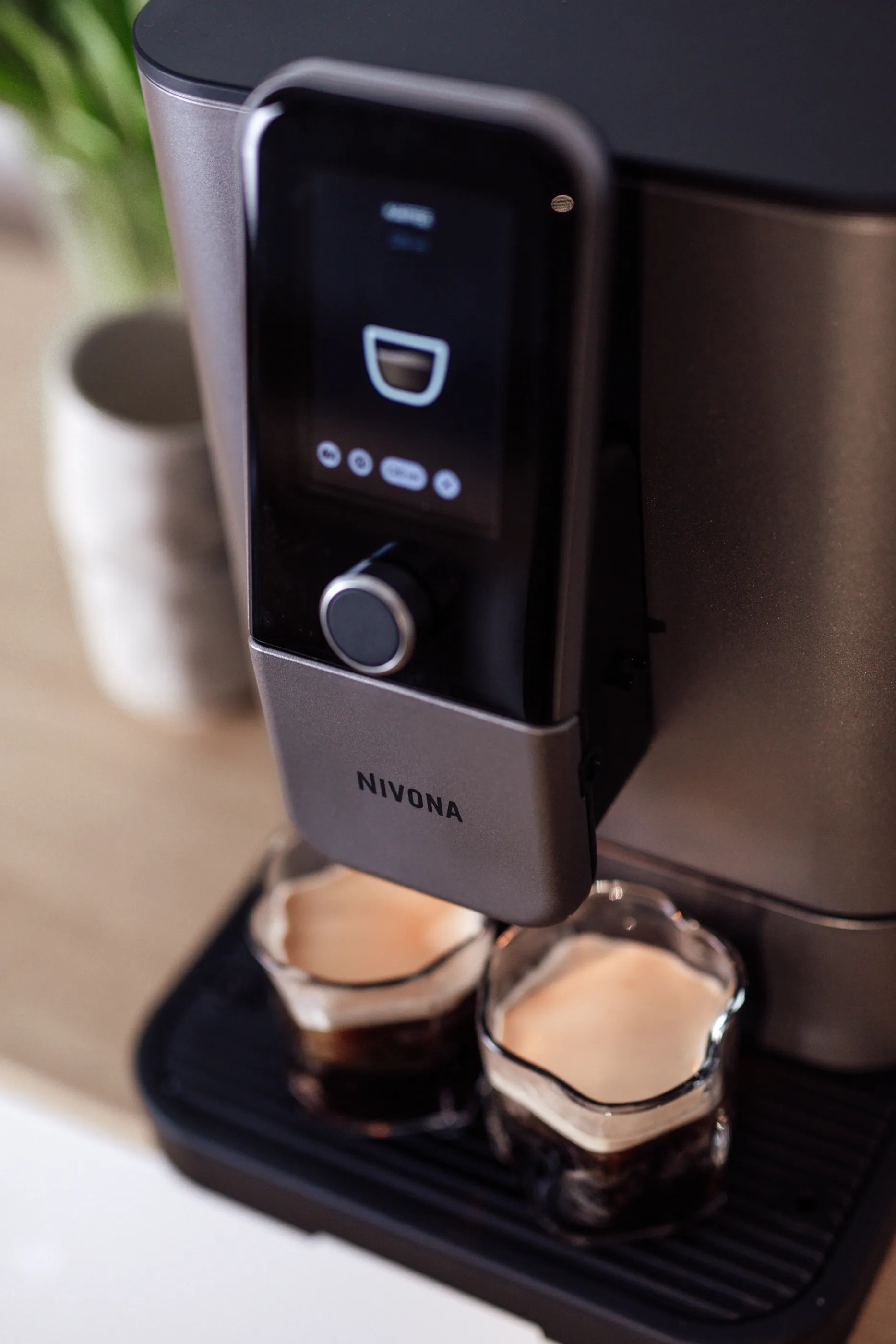 resource.nivo8000.hero.title